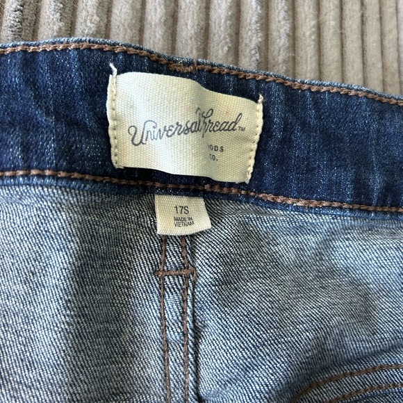 Universal Thread jeans - Picture 6 of 8